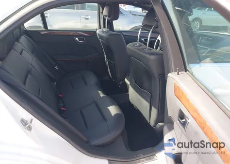 2013 Mercedes-Benz E 350 z USA, uszkodzony, nr VIN WDDHF5KBXDA734860